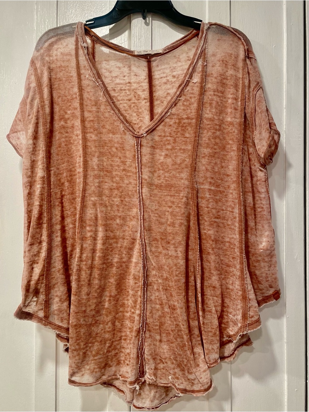 We The Free Blush Rose Raw Seam V-Neck Top  Boho Casual Size Medium